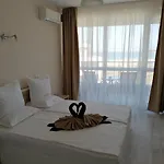 Aparthotel Allure Dobi 4*