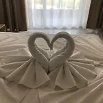 Allure Dobi Aparthotel 4*