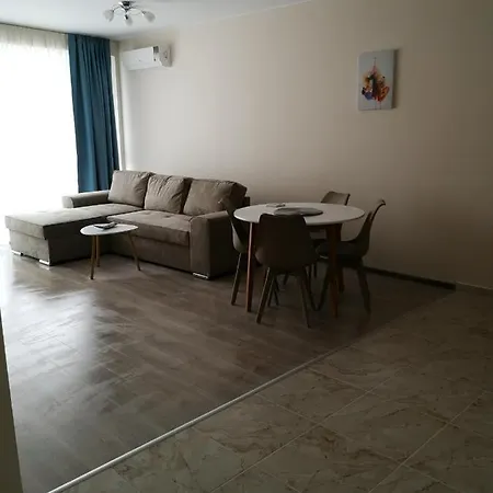 Allure Dobi Aparthotel 4*